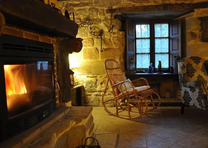 Casa Rural Los Dujos 컨트리하우스 Gallejones