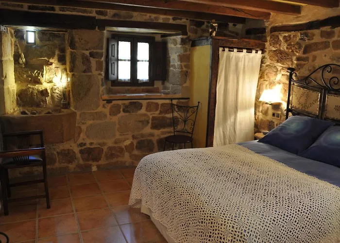 Casa Rural Los Dujos 컨트리하우스 Gallejones